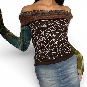 Vintage Save The Queen Off-Shoulder Top Y2K